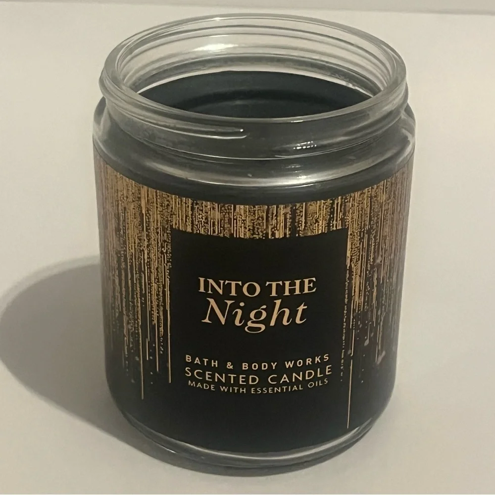 Bath & Body Works “Into the Night” Candle - Picture 4 of 5